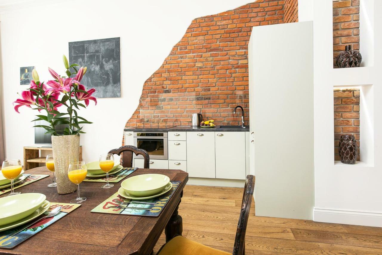 Old Town Brigue Apartment By Otium Краков Экстерьер фото