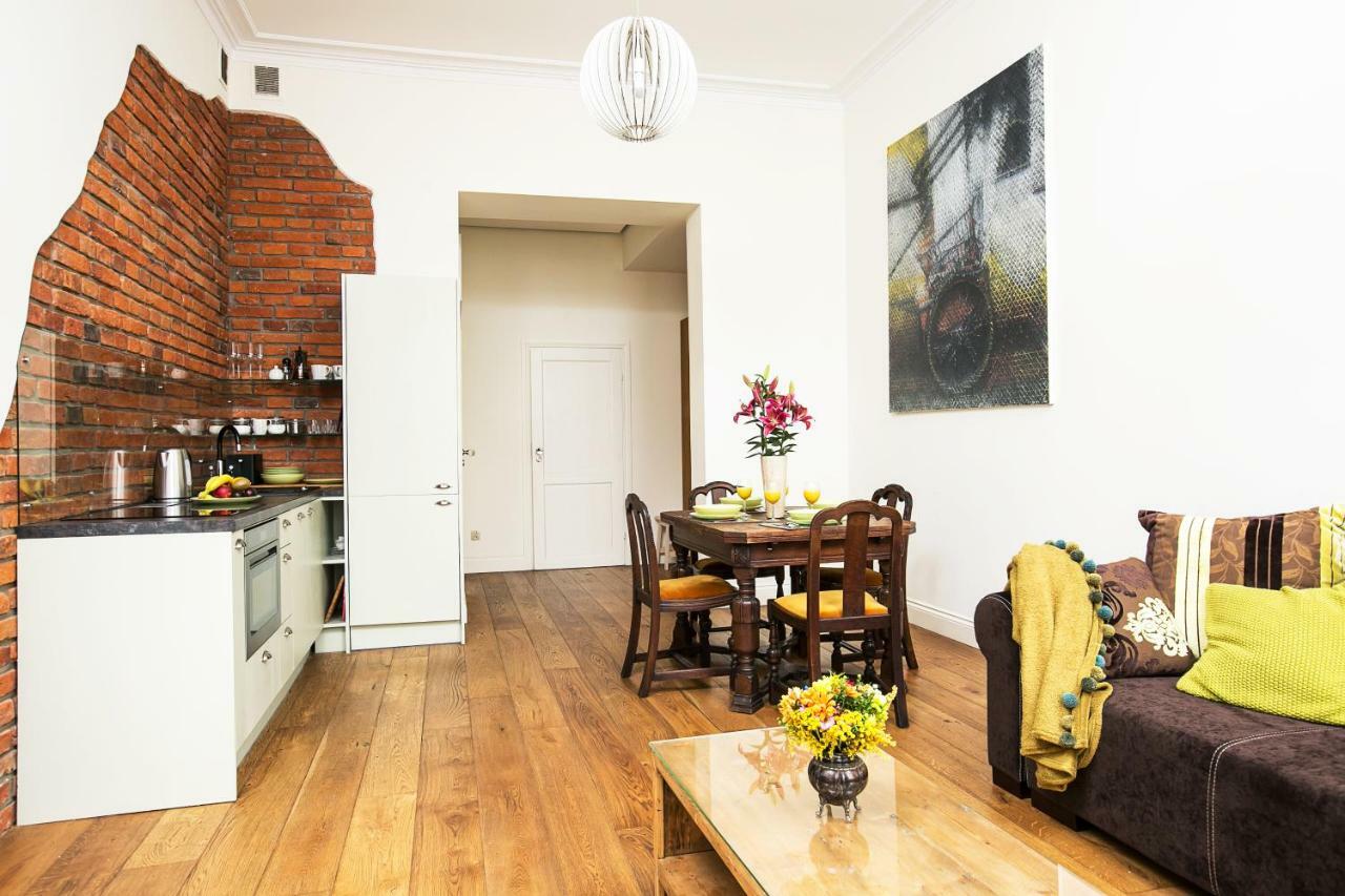 Old Town Brigue Apartment By Otium Краков Экстерьер фото
