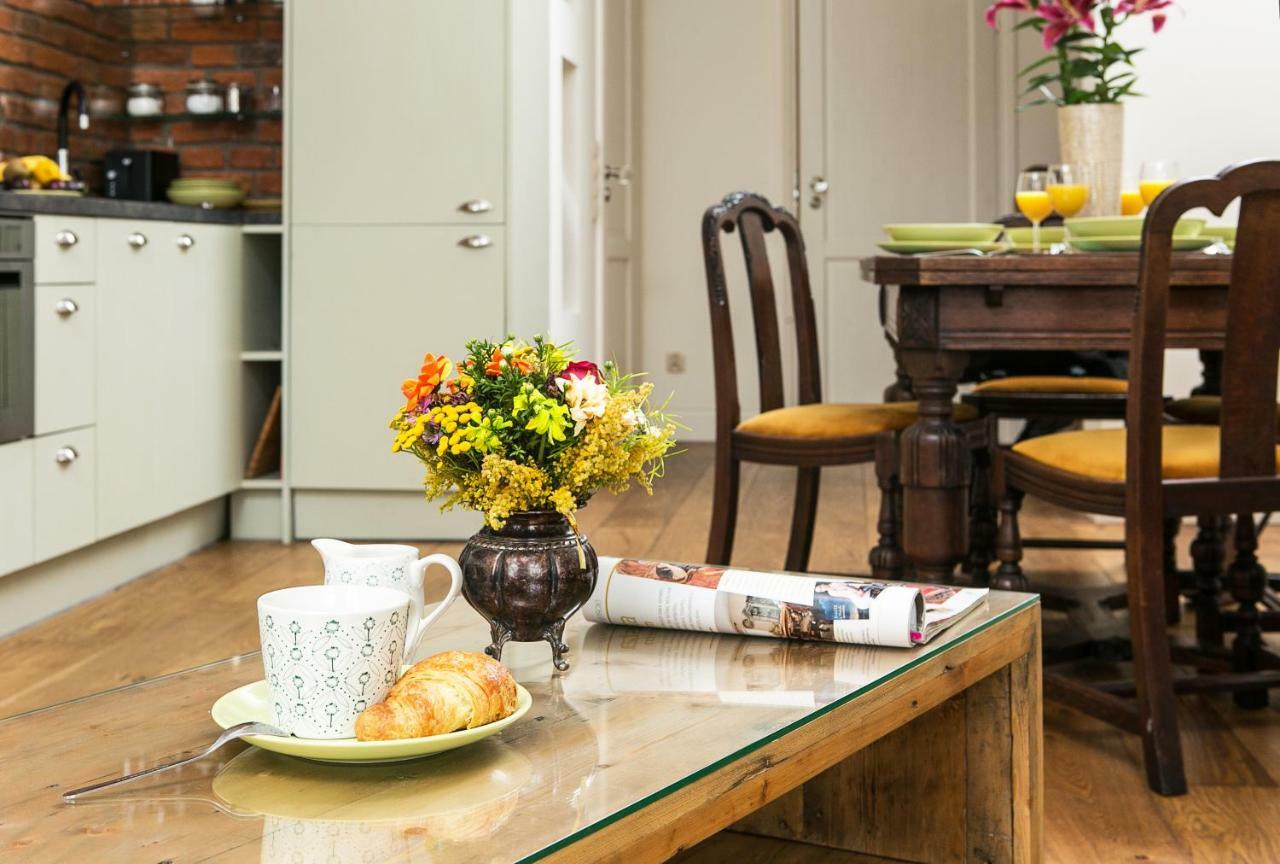 Old Town Brigue Apartment By Otium Краков Экстерьер фото